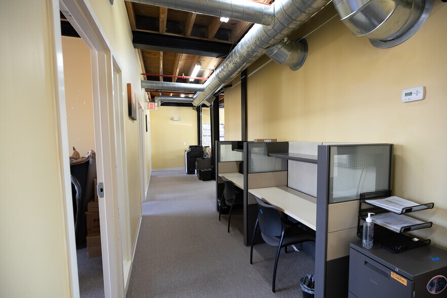 More Photos Of 40 Spruce St, Leominster Medical For Lease