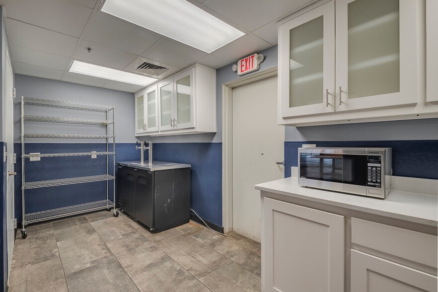 More Photos Of 1309 S Adams St, Fort Worth Loft Creative Space For Lease