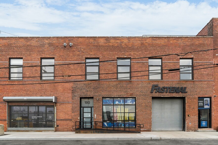 More Photos Of 190 West St, Brooklyn Warehouse For Lease