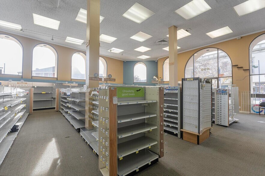 More Photos Of 499 Alvarado St, Monterey Freestanding For Sale