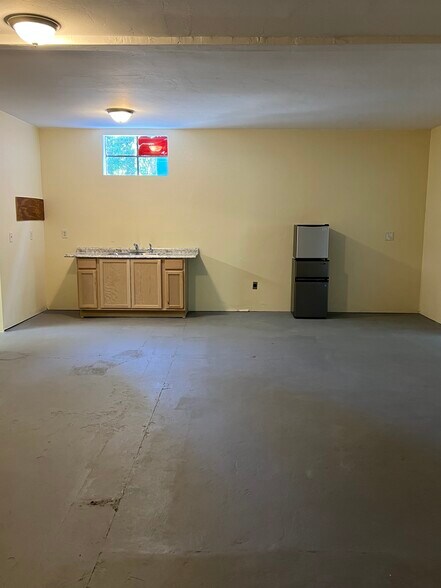 More Photos Of 48017 Highway 58, Oakridge Storefront For Sale