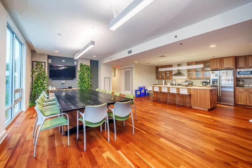 More Photos Of 601 W Rosemary St, Chapel Hill Apartments For Sale