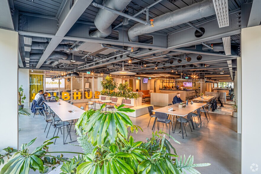 More Photos Of 20 Farringdon St, London Coworking Space