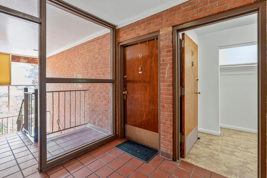 More Photos Of 7500 Prince Cole Ct, Manassas Apartments For Sale