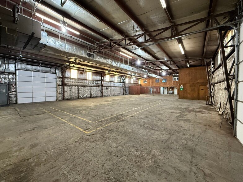 More Photos Of 847 Mt Vernon Ave, Portsmouth Warehouse For Lease