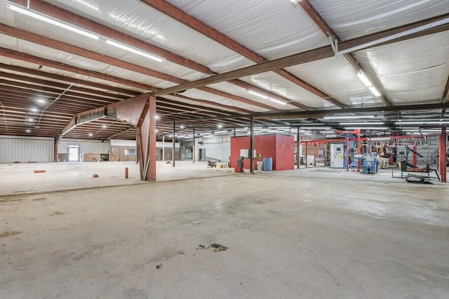 More Photos Of 1689 US Highway 60, Friona Warehouse For Sale