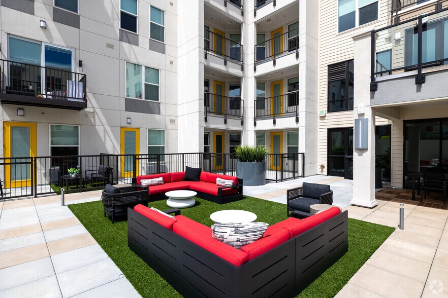 More Photos Of 655 S Sierra Madre St, Colorado Springs Apartments For Lease