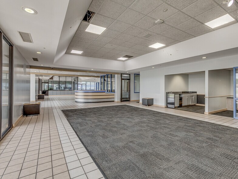 More Photos Of 1030 W I 240 Service Rd, Oklahoma City Auto Dealership For Sale