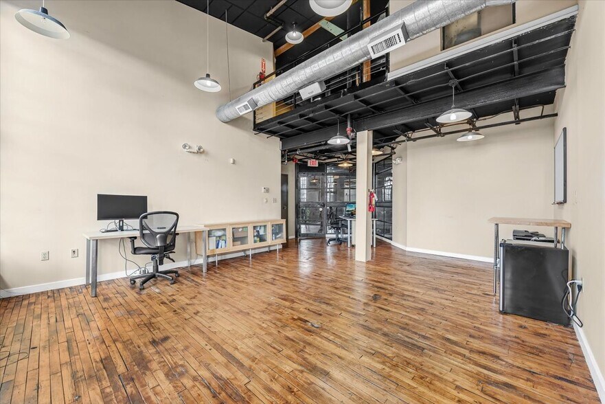 More Photos Of 241 E 4th St, Frederick Loft Creative Space For Sale