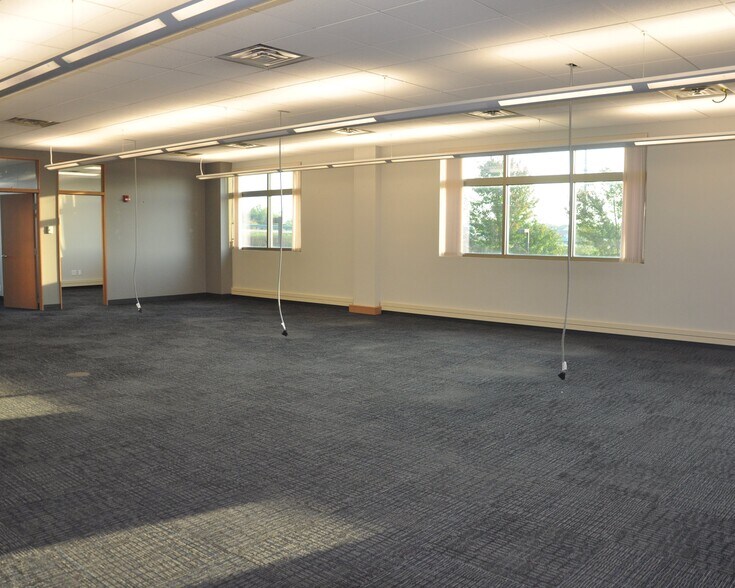 More Photos Of 3717 23rd St S, Saint Cloud Office For Lease