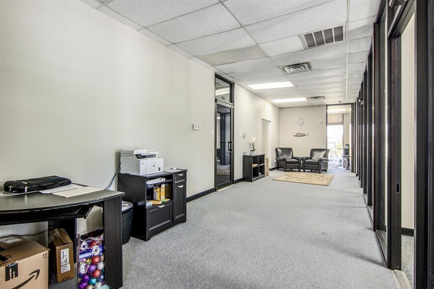 More Photos Of 601 Cien Rd, Kemah Unknown For Lease