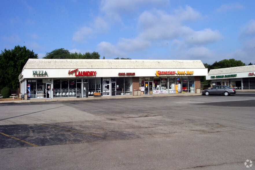 More Photos Of 1001-1037 W Ogden Ave, Naperville Unknown For Lease