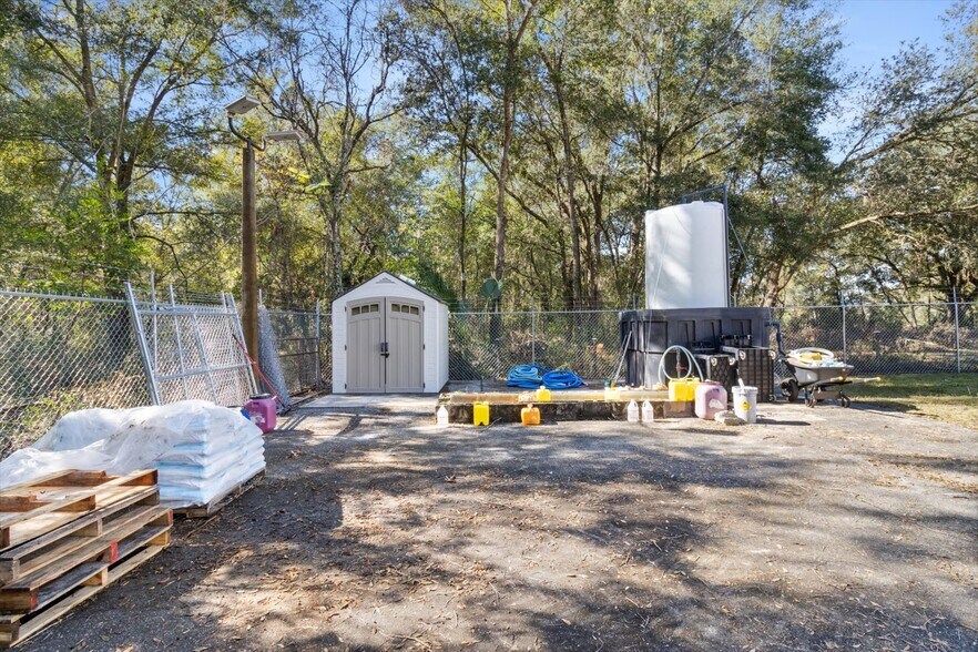 More Photos Of 7630 W Dunnellon Rd, Dunnellon Office For Sale