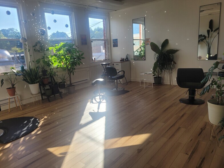 More Photos Of 61-65 E Main St, Westminster Office For Lease