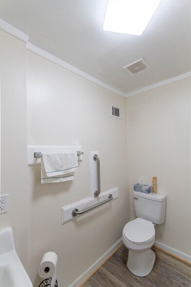 More Photos Of 1530 Ebenezer Rd, Rock Hill Office For Lease