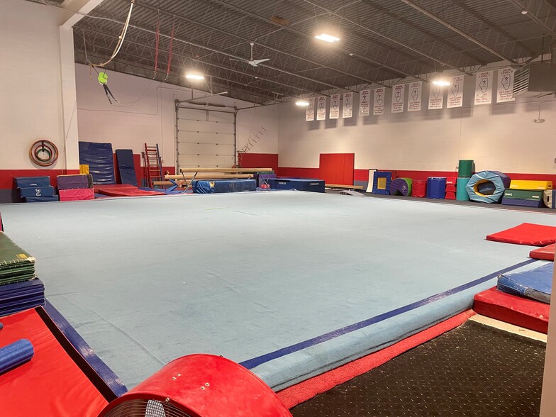 More Photos Of 27825 Irma Lee Cir, Lake Forest Warehouse For Sale