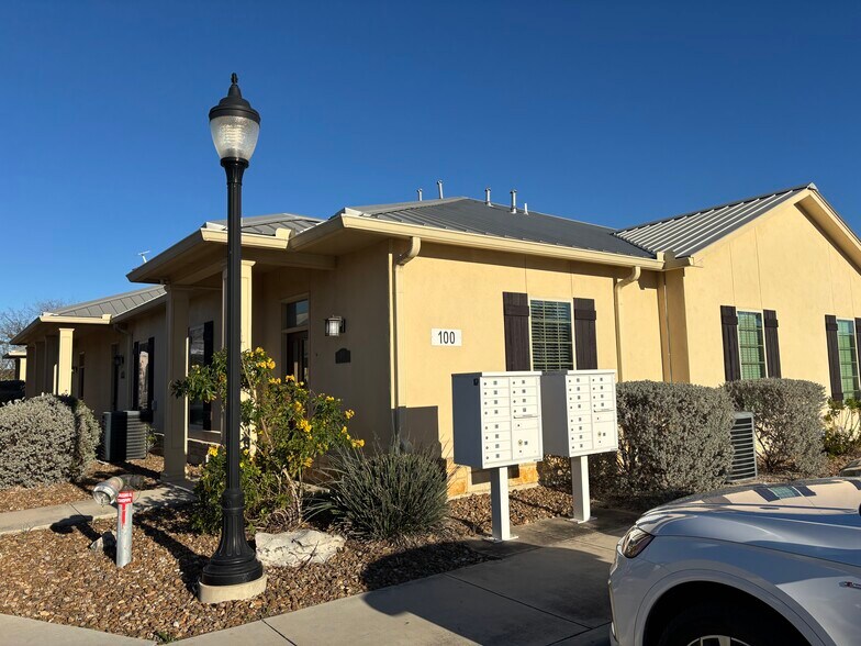 More Photos Of 1067 Fm 306, New Braunfels Medical For Lease