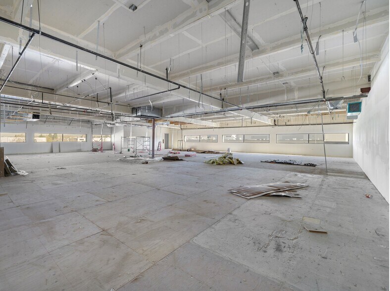 More Photos Of 520 S Rock Blvd, Reno Light Distribution For Lease