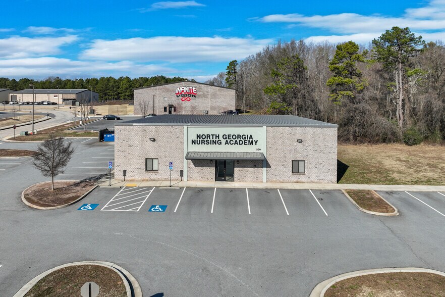Primary Photo Of 3632 Southland Dr, Flowery Branch Medical For Sale