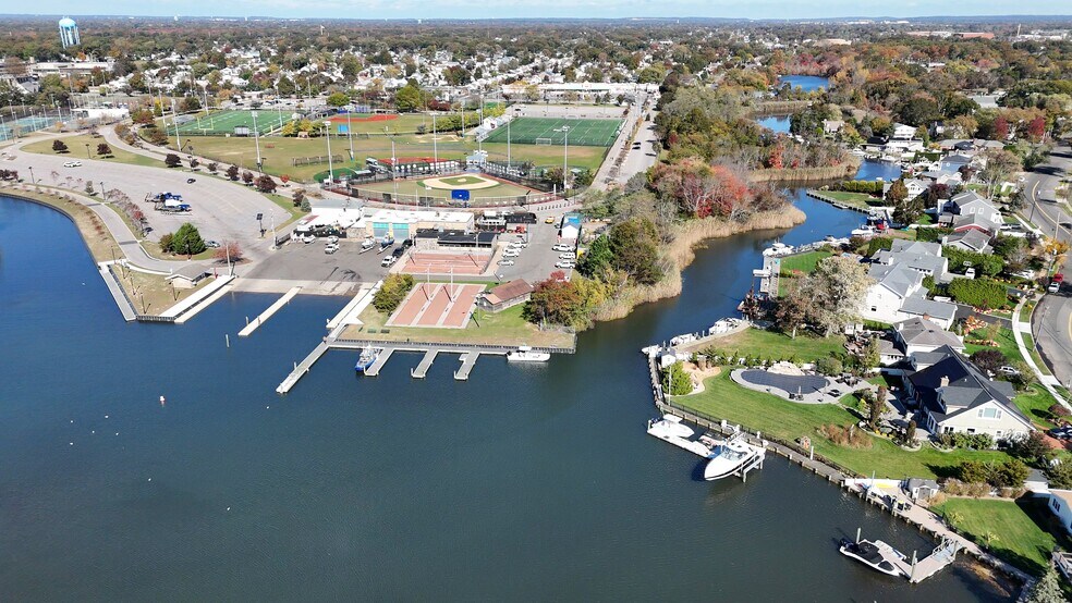 Primary Photo Of 5117-5139 Merrick Rd, Massapequa Unknown For Lease
