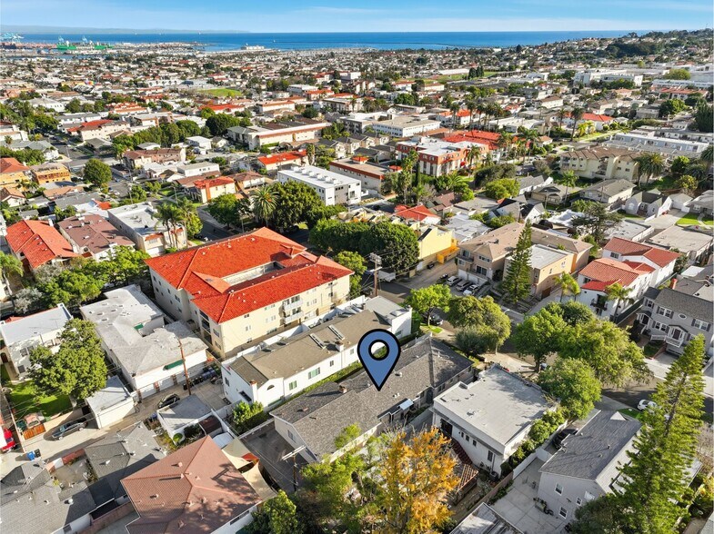 More Photos Of 1136 W 10th St, San Pedro Apartments For Sale