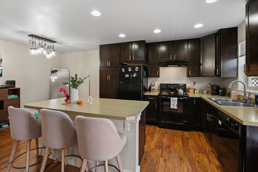More Photos Of 440 Ice Center Ln, Bozeman Apartments For Sale