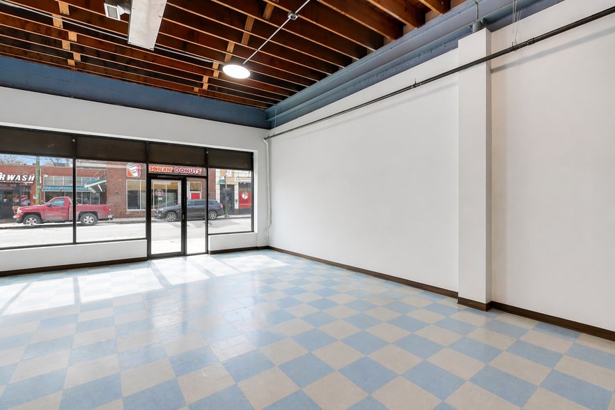 More Photos Of 3426 W Diversey Ave, Chicago Storefront For Lease