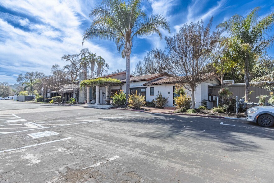 More Photos Of 250 Entrada Dr, Novato Hotel For Lease