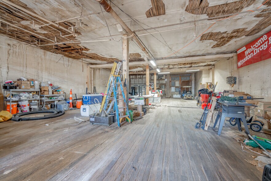 More Photos Of 217 N Washington Ave, Wellington Restaurant For Sale