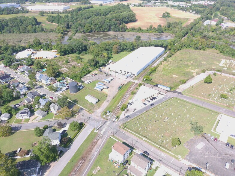 More Photos Of 313 Church St, Swedesboro Distribution For Lease