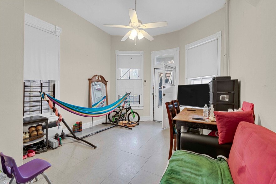 More Photos Of 2903 Saint Paul St, Baltimore Multifamily For Sale