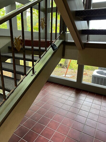 More Photos Of 4831 Darrow Rd, Stow Coworking Space