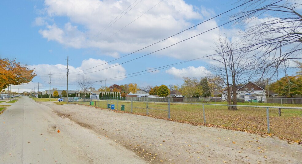 More Photos Of 60 Hazelton St, Leamington Land For Sale