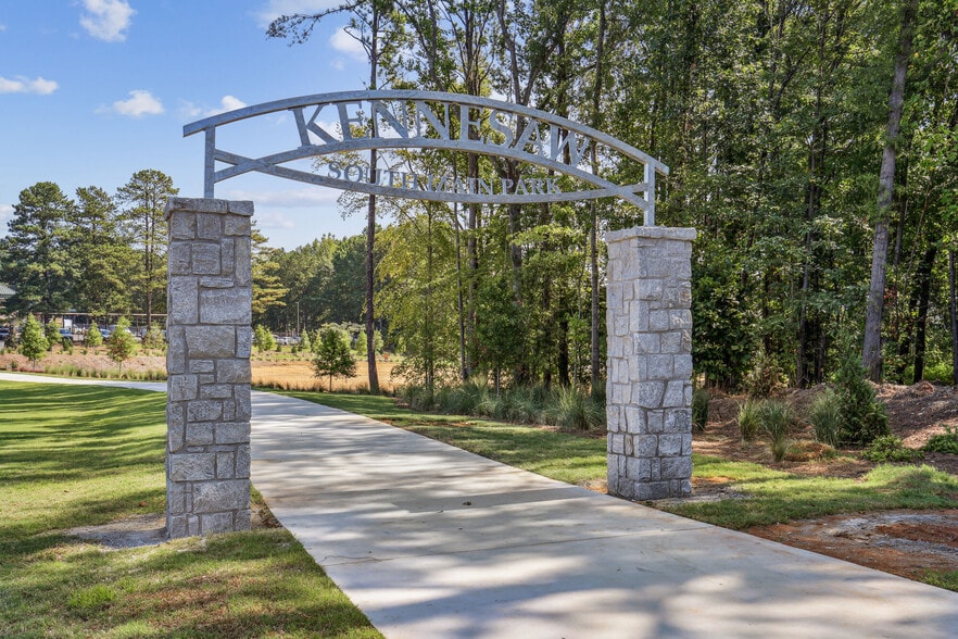 More Photos Of 2652 S Main St, Kennesaw Coworking Space