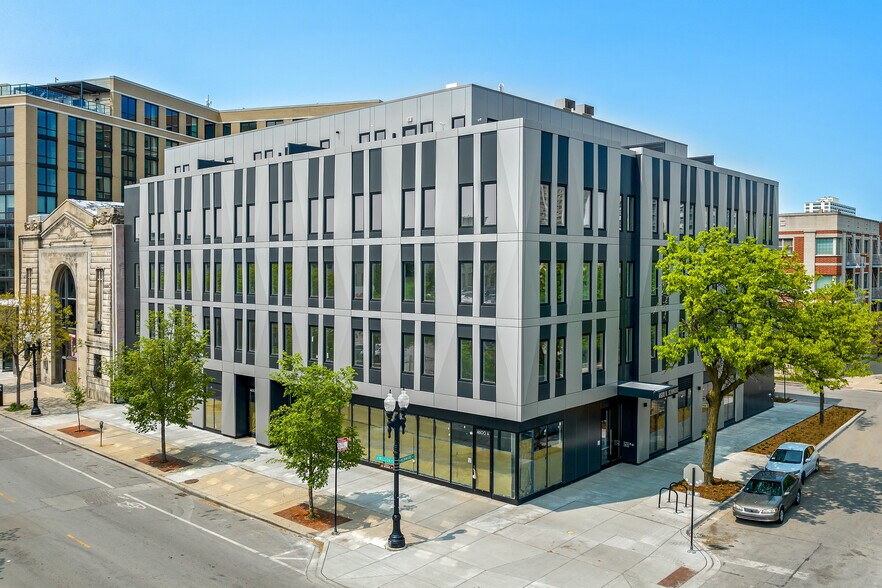 More Photos Of 4600 N Kenmore Ave, Chicago Apartments For Lease