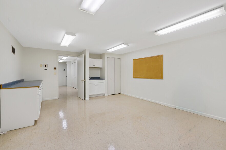 More Photos Of 7 Main St, Camden Bank For Sale