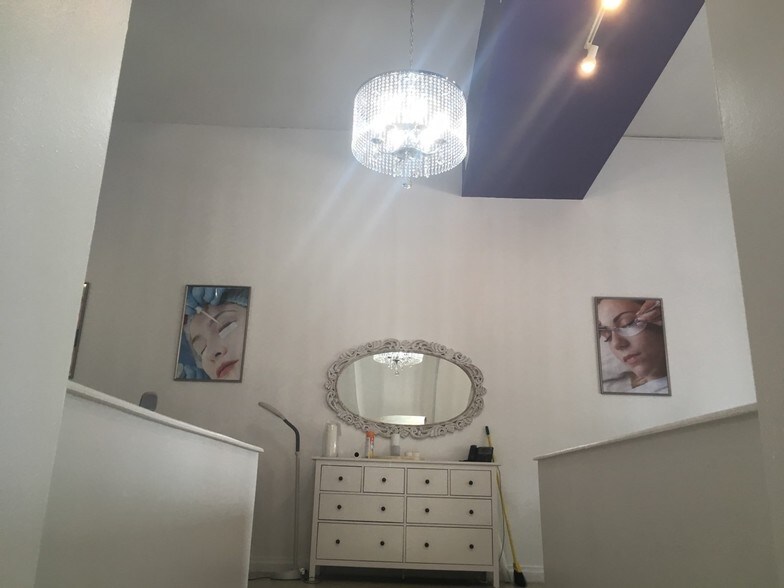 More Photos Of 3215-3217 S Macdill, Tampa Unknown For Lease