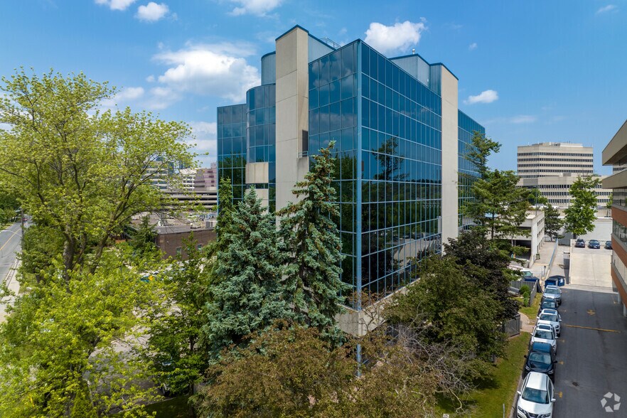 More Photos Of 41 Valleybrook Dr, Toronto Office For Lease