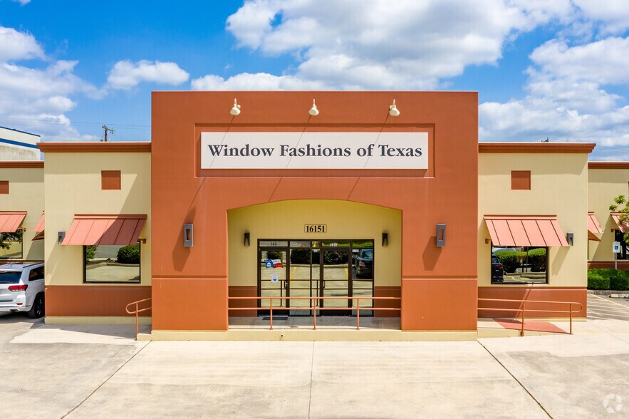 More Photos Of 16151 College Oak Dr, San Antonio Showroom For Sale