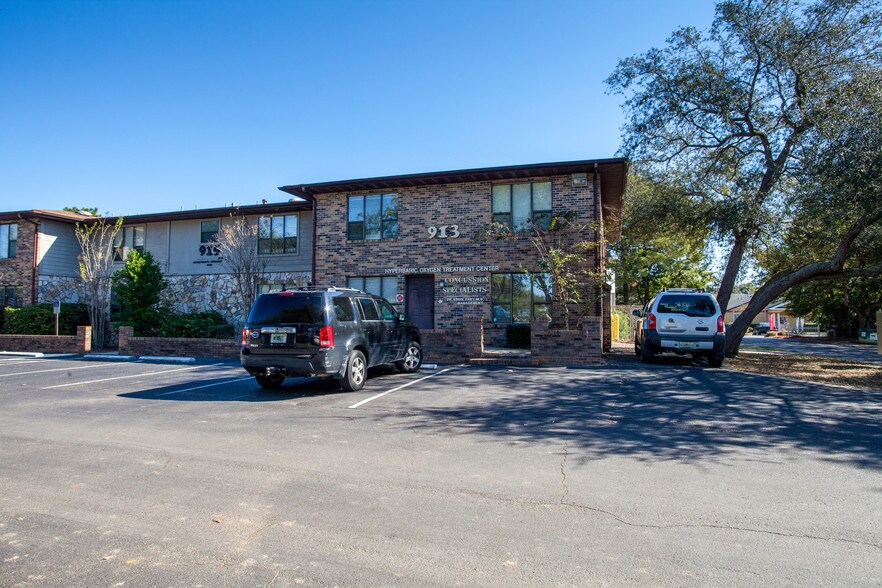 More Photos Of 911 Mar Walt Dr, Fort Walton Beach Office For Lease