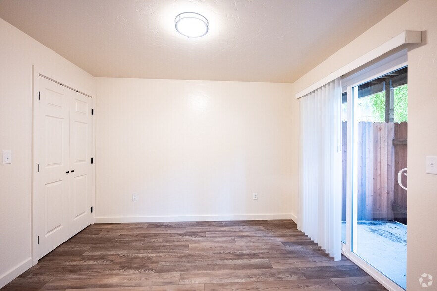 More Photos Of 2351 Westwood Ct, Arcata Apartments For Sale