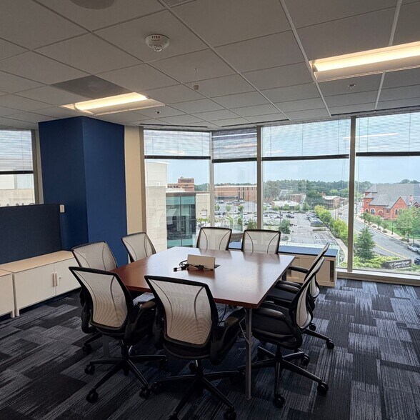 More Photos Of 230 N Elm St, Greensboro Office For Lease