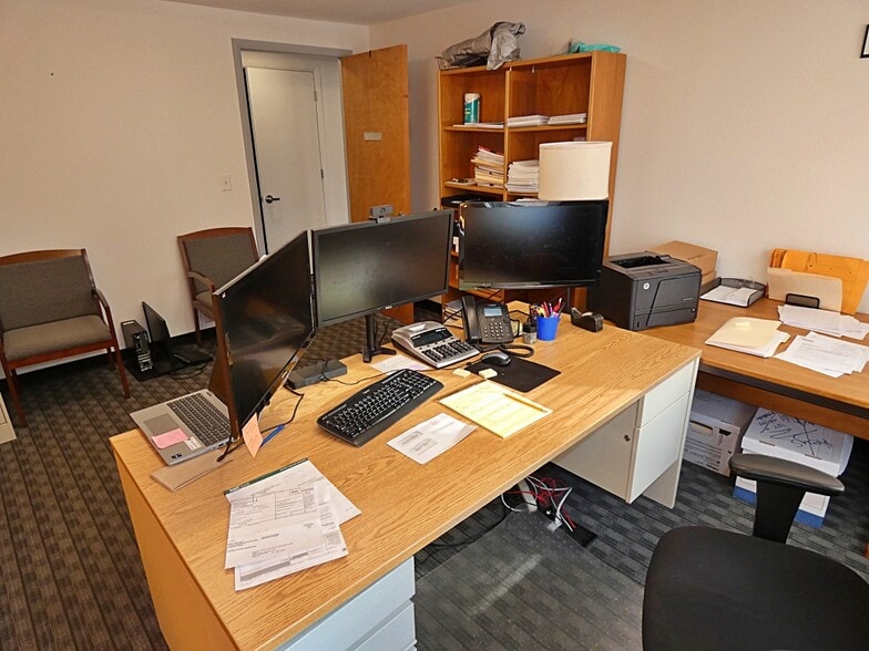 More Photos Of 2495 Elmwood Ave, Buffalo Office For Sale