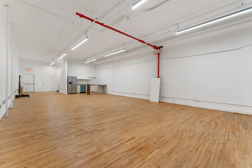 More Photos Of 447 Broadway, New York Loft Creative Space For Lease