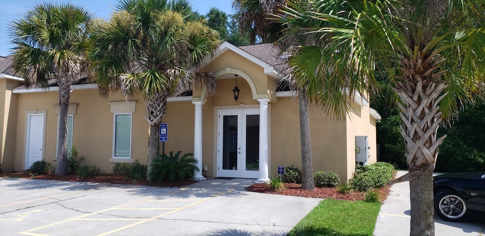 Primary Photo Of 160 Juniper Ct, Brunswick Office For Lease