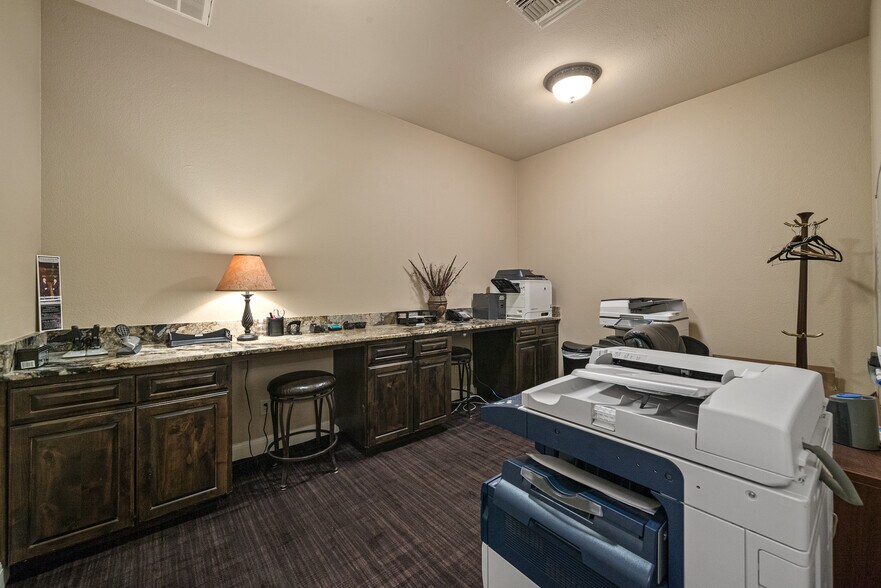 More Photos Of 12703 Spectrum Dr, San Antonio Loft Creative Space For Sale