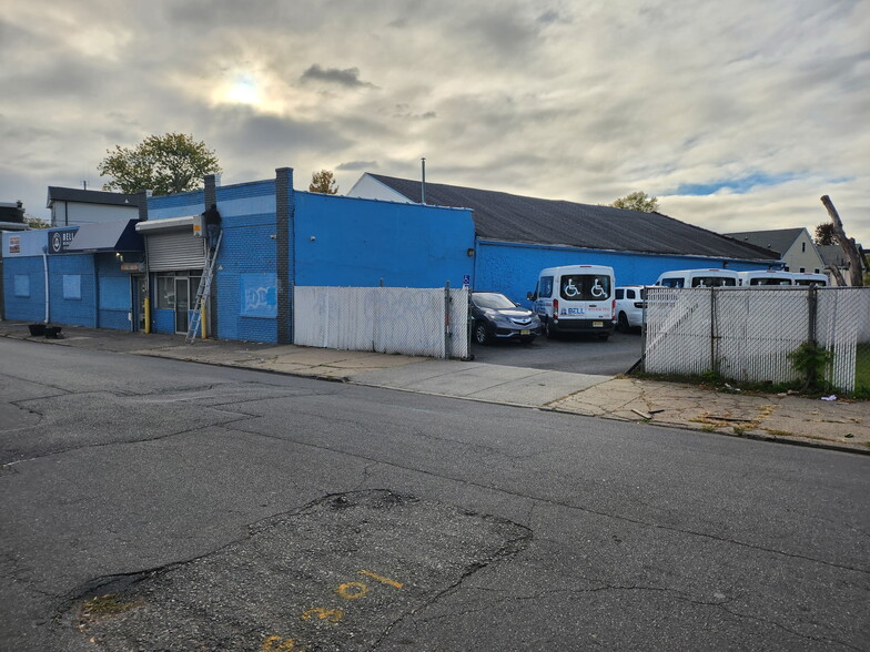 More Photos Of 109 Park St, Orange Warehouse For Lease