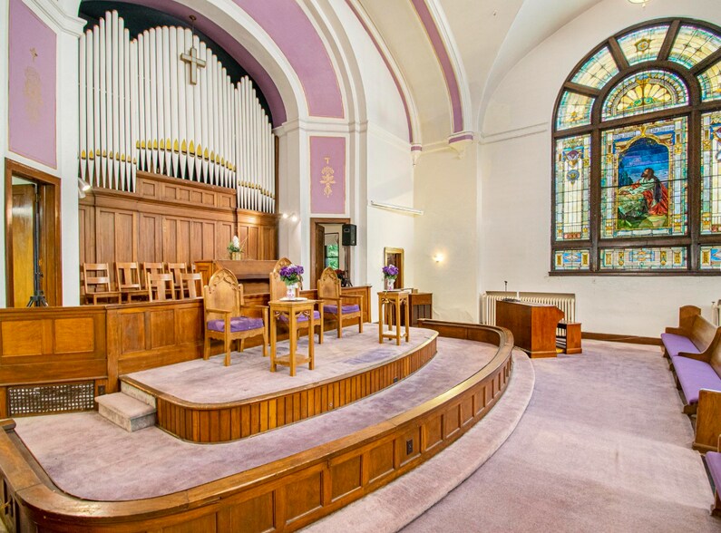 More Photos Of 1101 Blaine Ave, South Bend Religious Facility For Sale