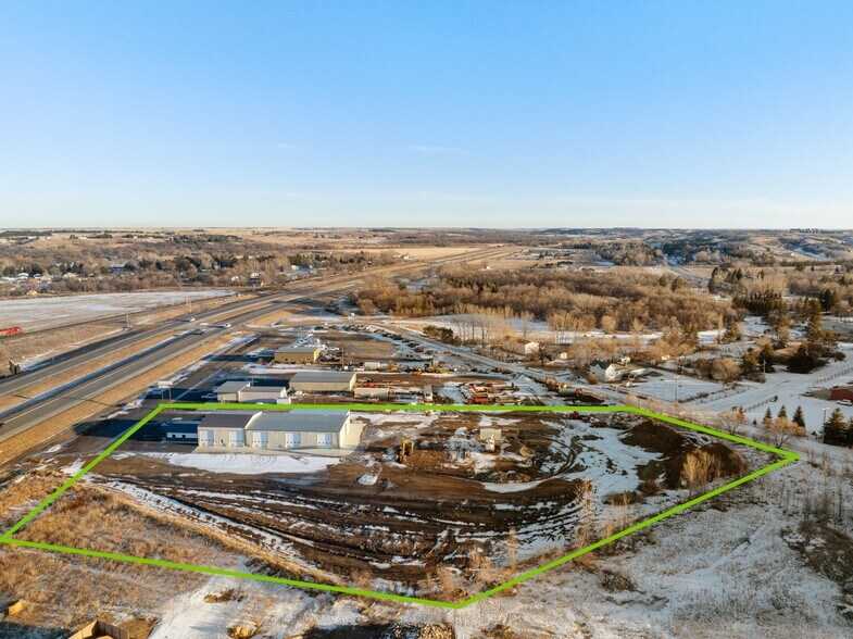 More Photos Of 3050 Highway 52 South, Minot Flex For Lease