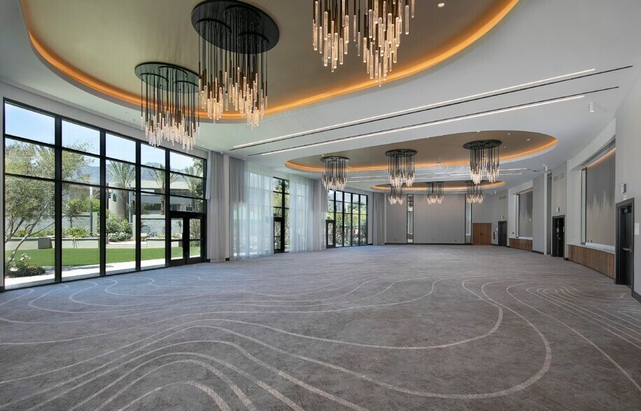 More Photos Of 130 W Huntington Dr, Arcadia Hotel For Sale